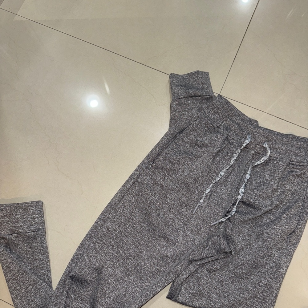 BuffBunny Gray Leggings